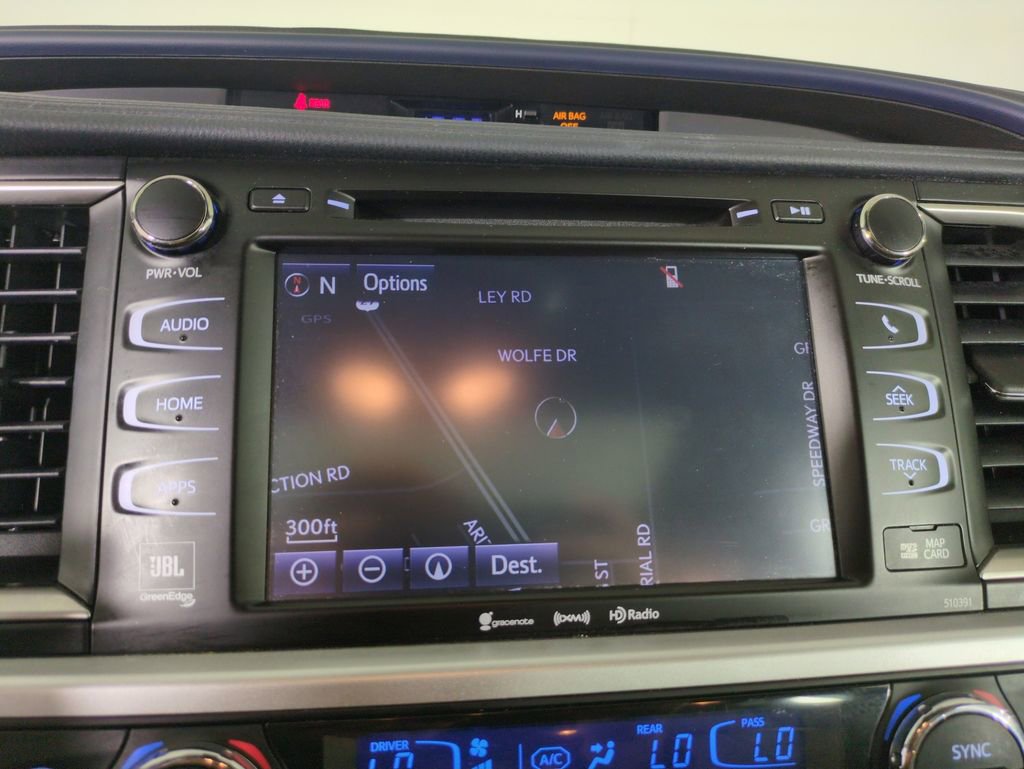 Used 2019 Toyota Highlander Limited AWD/4WD image 22