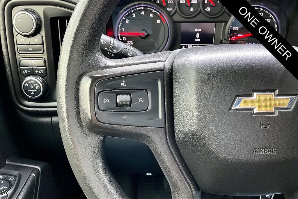 Used 2020 Chevrolet Silverado 2500 Custom w/ Custom Value Package image 12