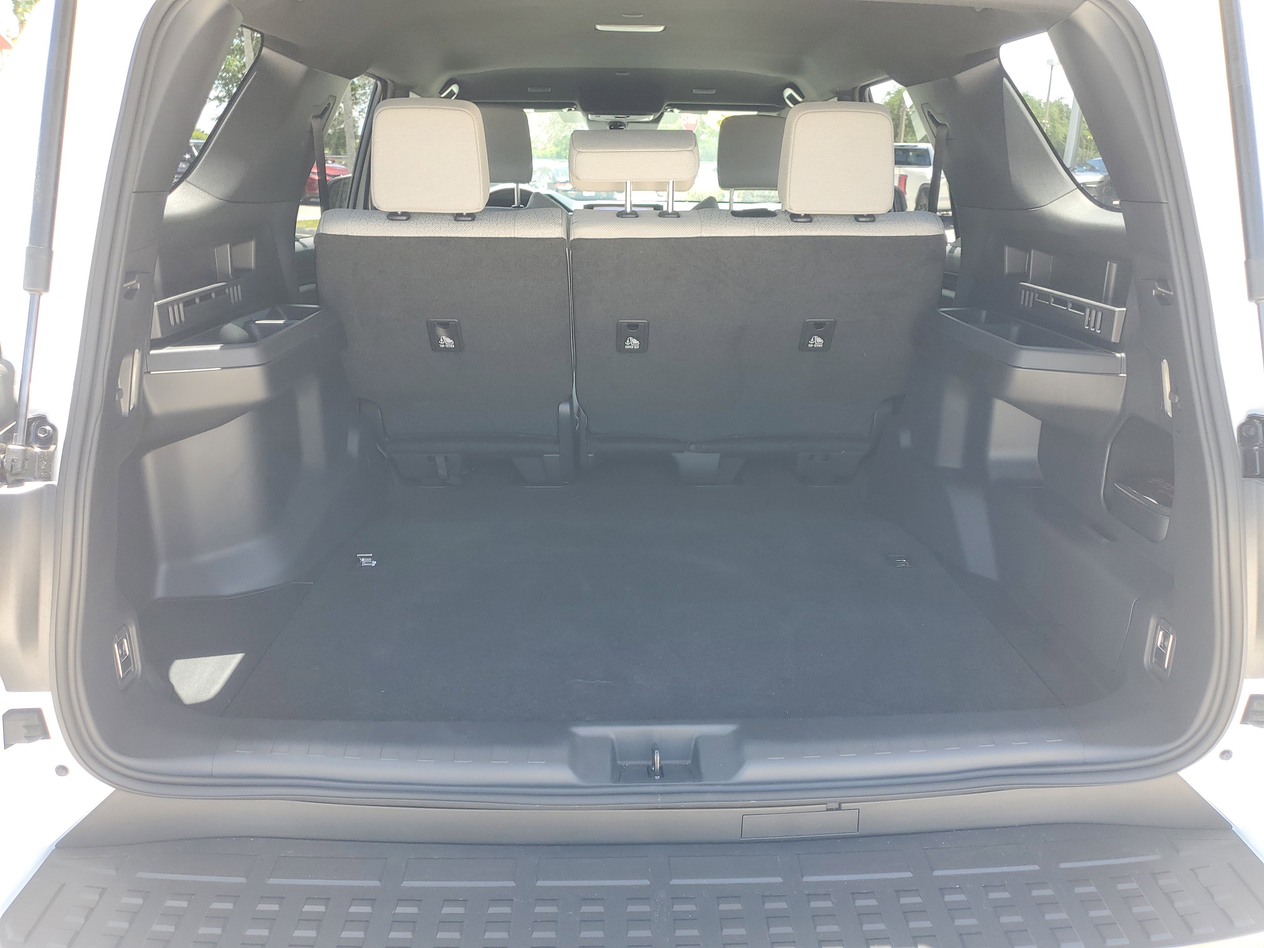 Certified 2025 Toyota 4Runner SR5 RWD image 9