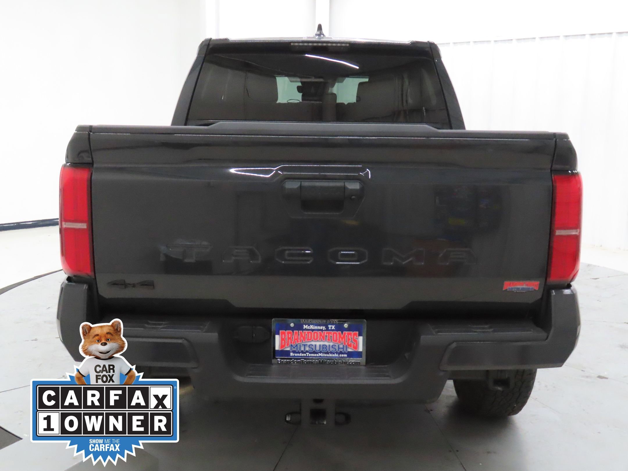 Used 2024 Toyota Tacoma TRD Off-Road image 4