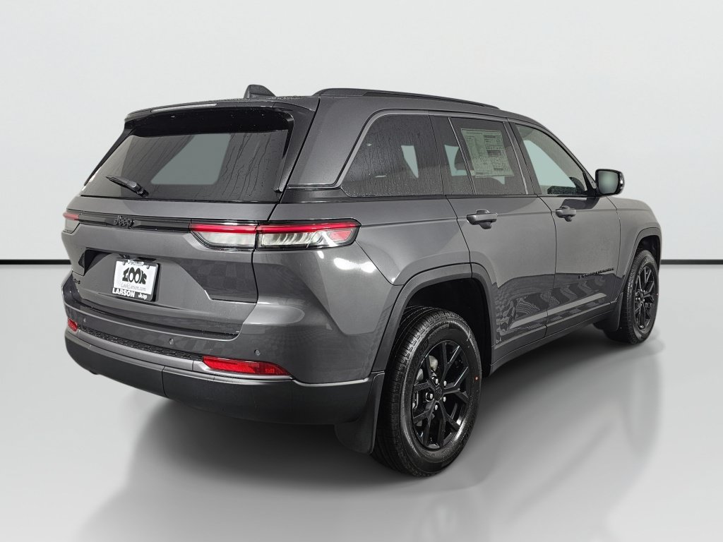 New 2026 Jeep Grand Cherokee Altitude AWD/4WD image 4