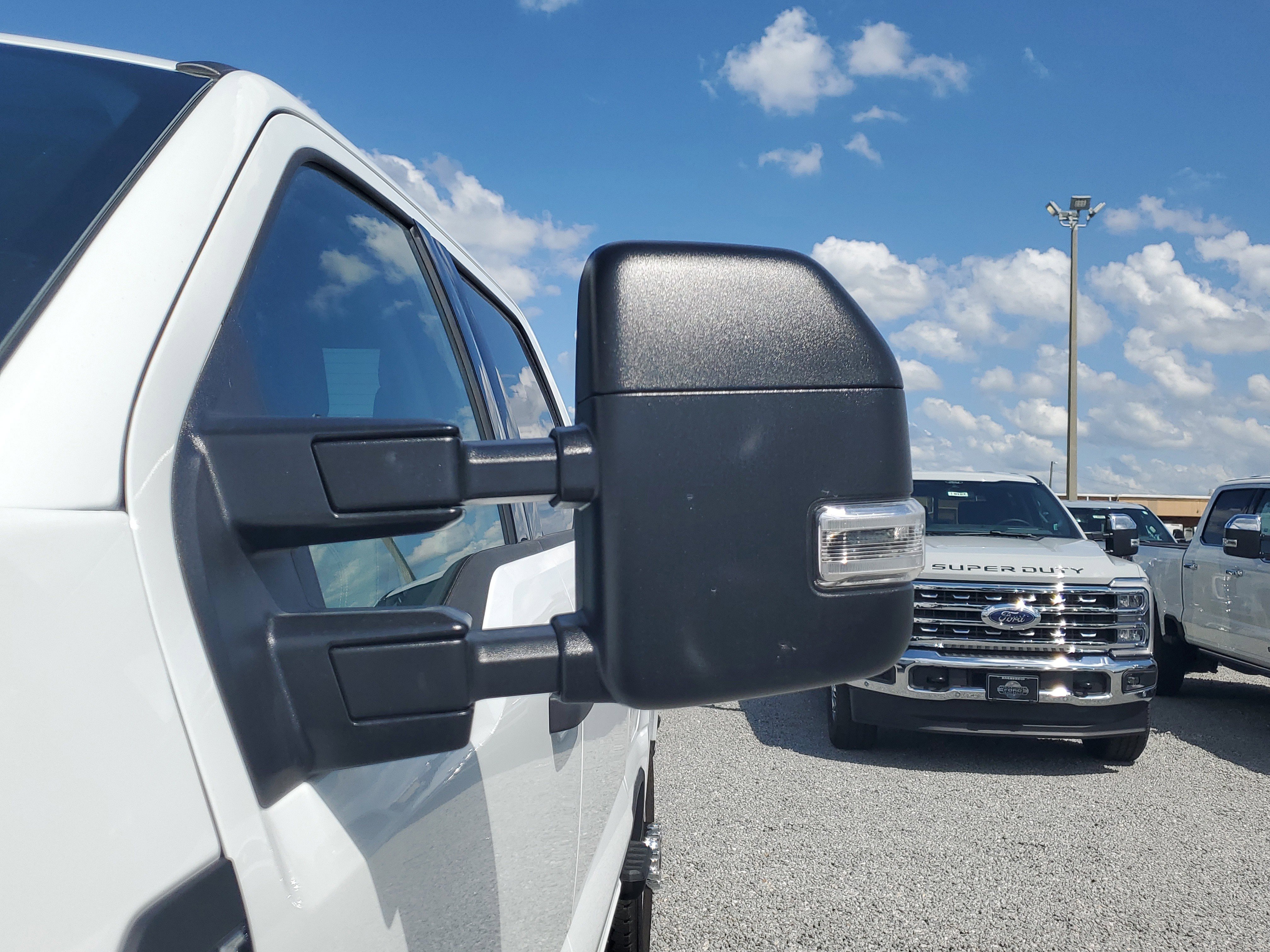 New 2026 Ford F250 XLT w/ FX4 Off-Road Package image 4