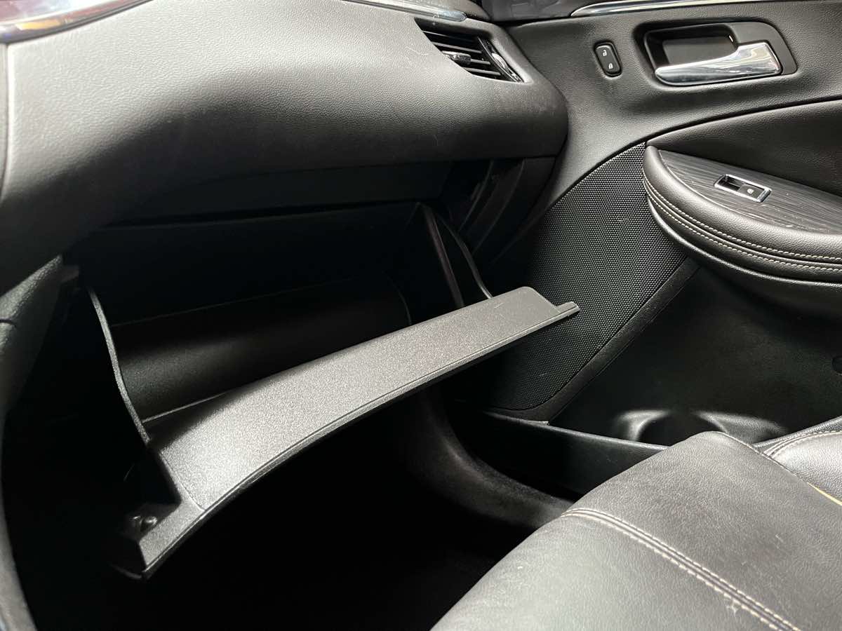 Used 2017 Chevrolet Impala Premier FWD image 17
