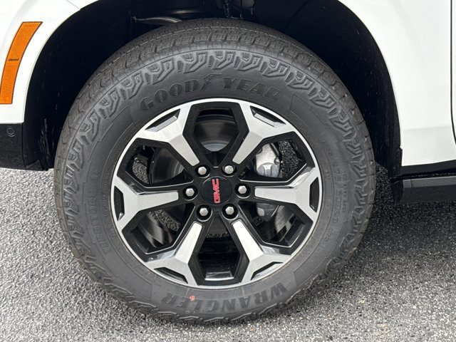 New 2026 GMC Yukon XL AT4 w/ AT4 Premium Plus Package image 19