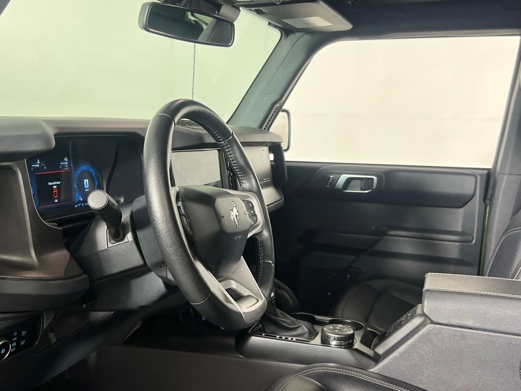 Used 2025 Ford Bronco Badlands AWD/4WD image 14