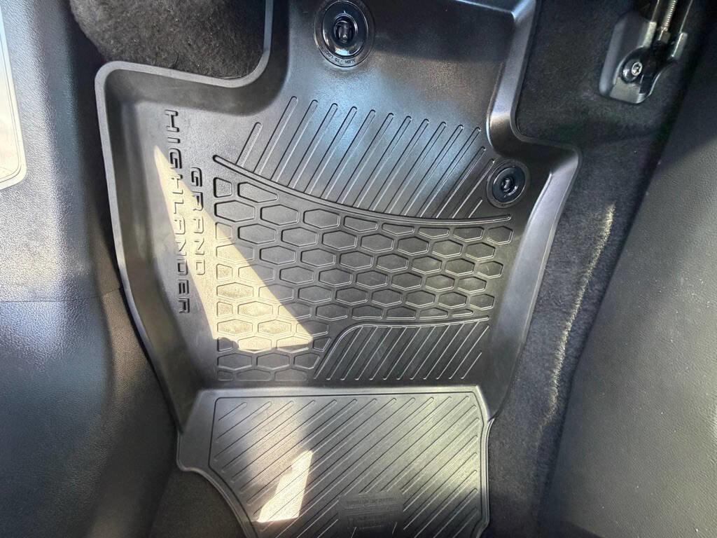 Used 2024 Toyota Grand Highlander AWD image 68