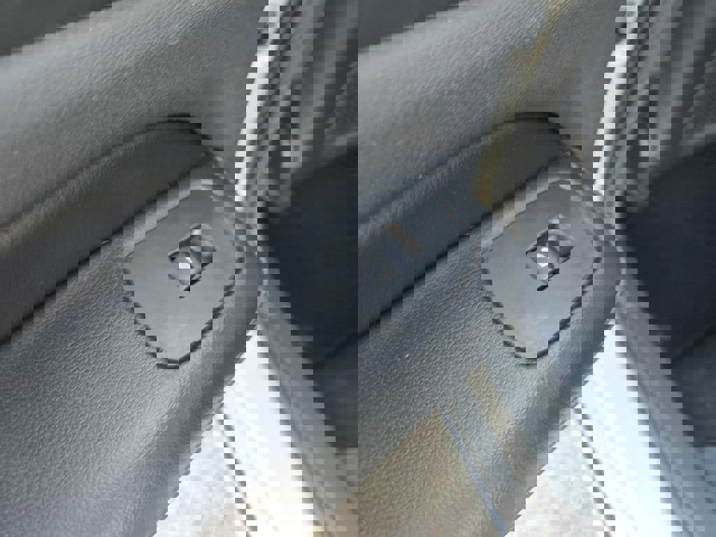 Used 2020 Volvo S60 T5 Momentum image 10