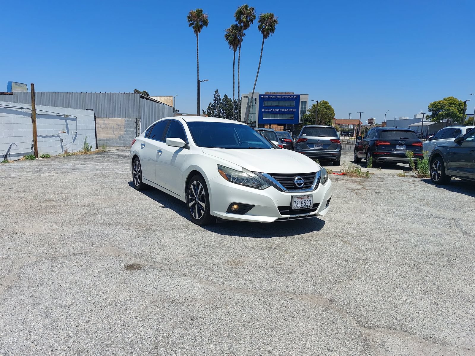 Used 2016 Nissan Altima 2.5 SR FWD image 2