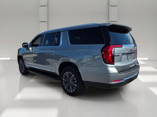 New 2026 GMC Yukon XL Elevation AWD/4WD image 3