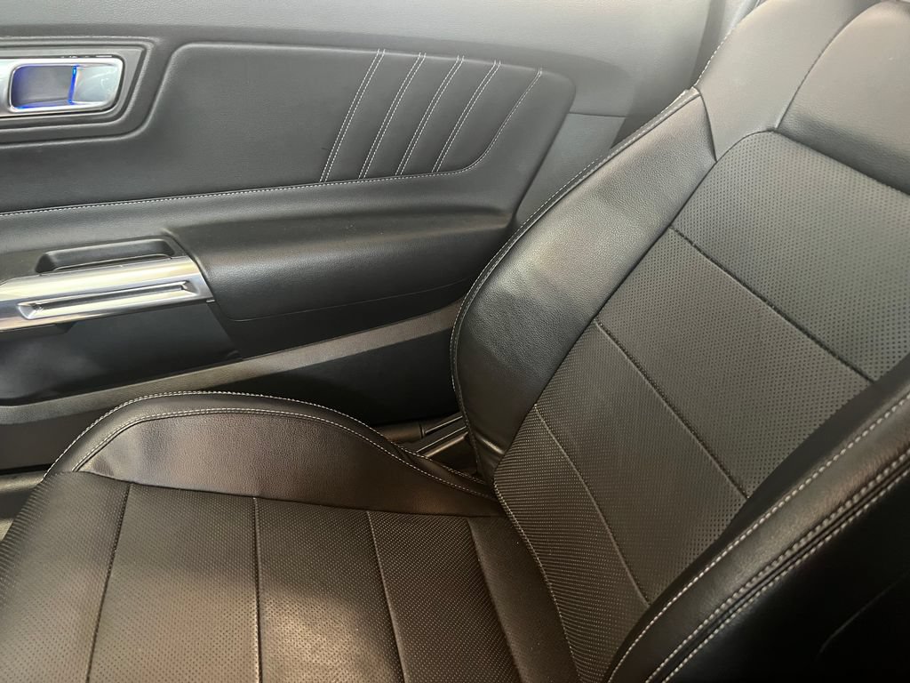 Used 2022 Ford Mustang GT Premium RWD image 12