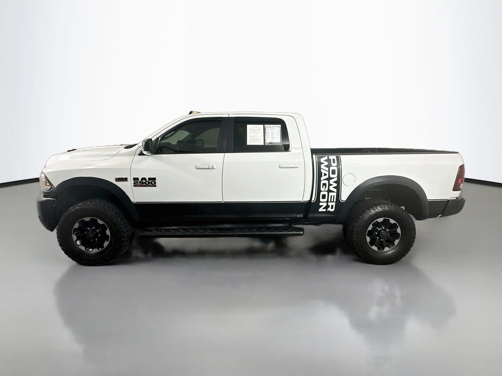 Used 2018 RAM 2500 Power Wagon w/ Leather & Luxury Group AWD/4WD image 4