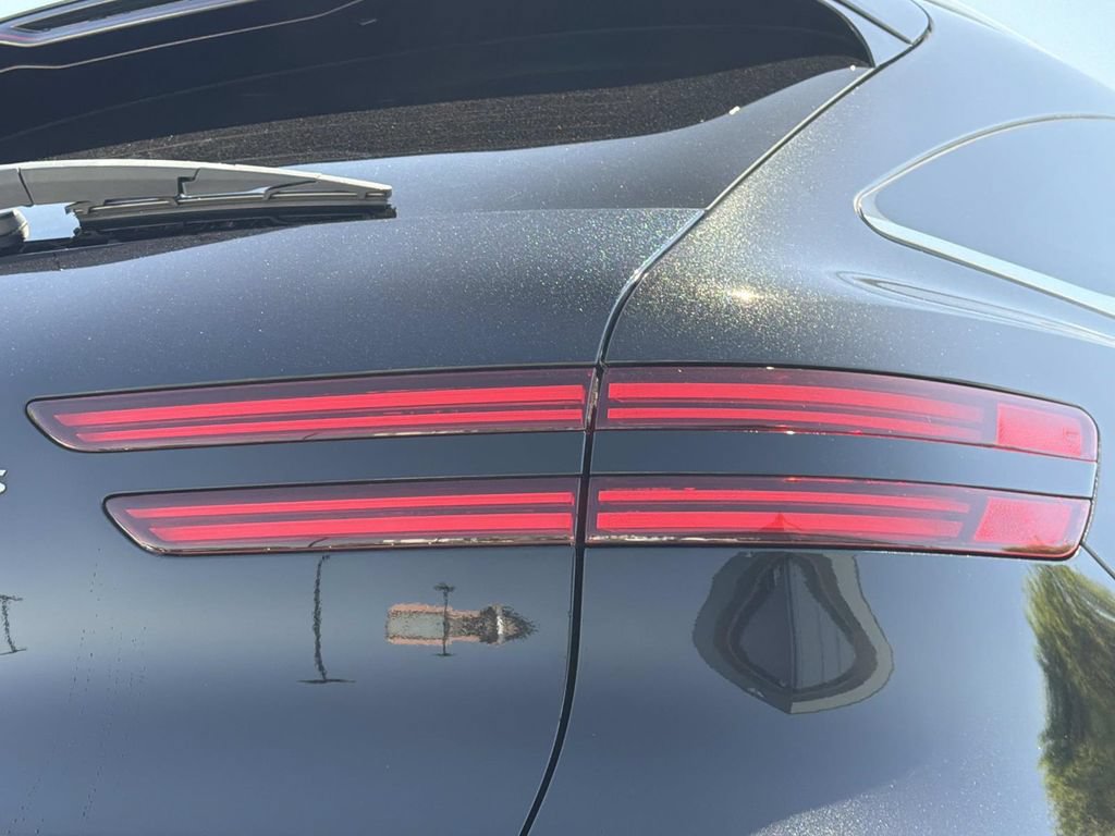 Used 2023 Genesis Electrified GV70 AWD/4WD image 29