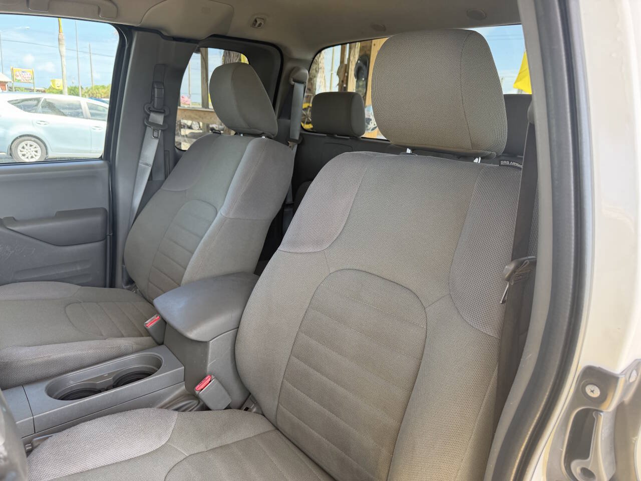 Used 2021 Nissan Frontier S RWD image 11