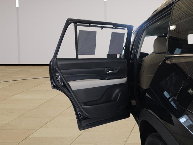 Used 2025 Toyota Grand Highlander AWD Hybrid image 24