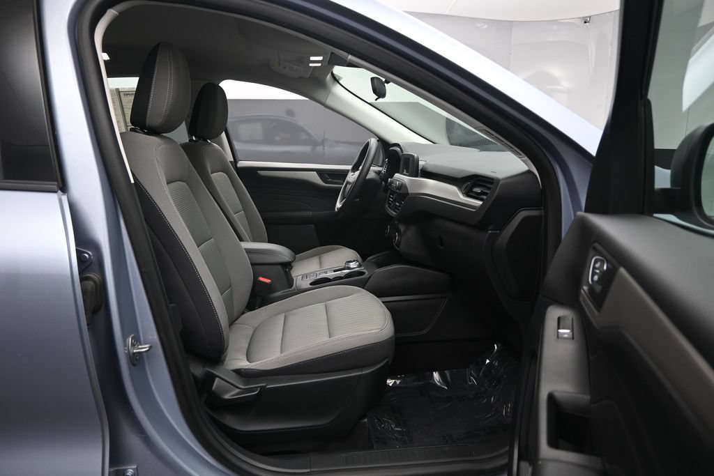 Used 2022 Ford Escape S AWD/4WD image 29