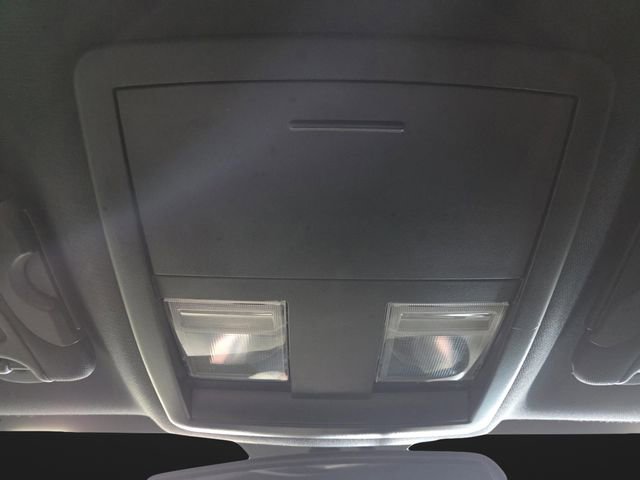 Used 2012 Dodge Challenger R/T image 22