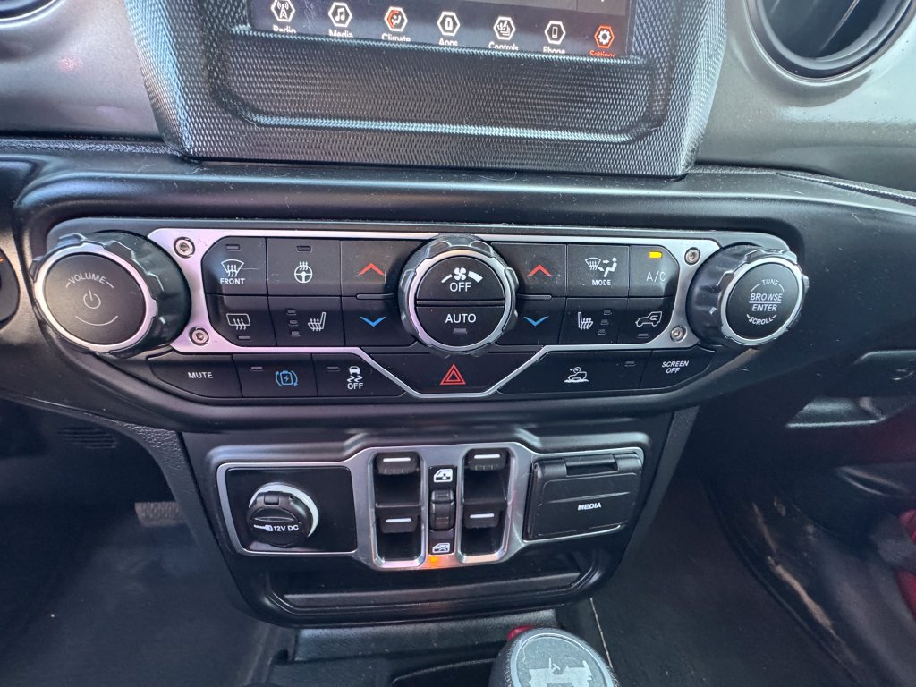 Used 2023 Jeep Wrangler Unlimited w/ Cold Weather Group AWD/4WD image 21
