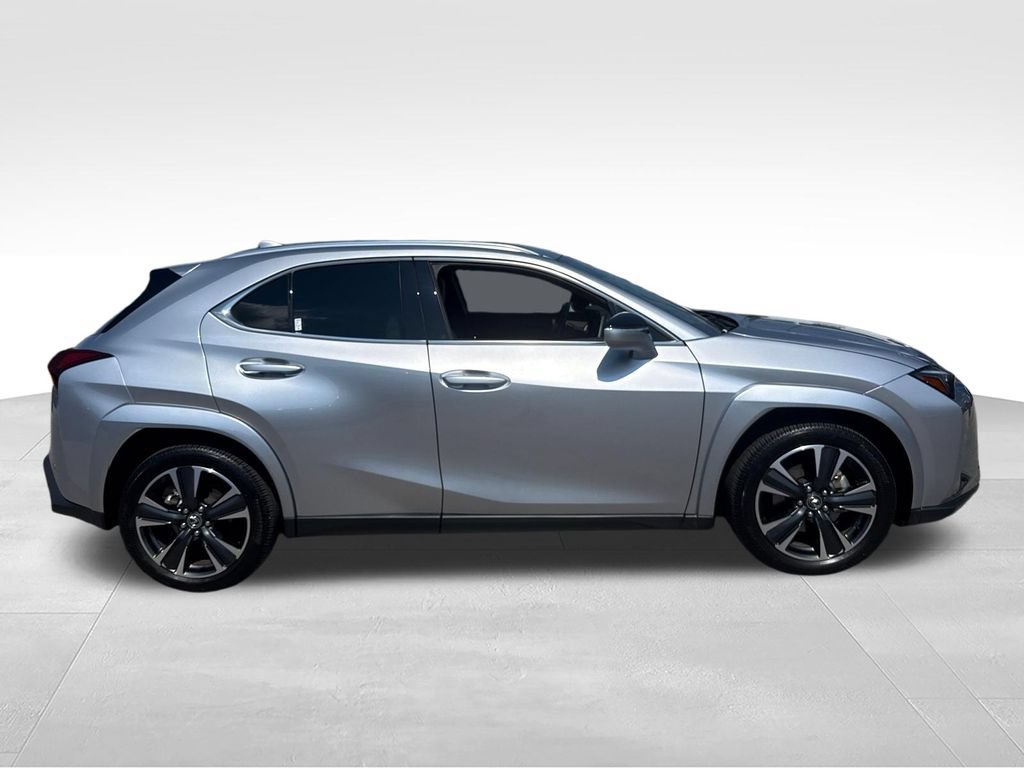 Used 2025 Lexus UX 300h AWD w/ Cold Area Package image 6
