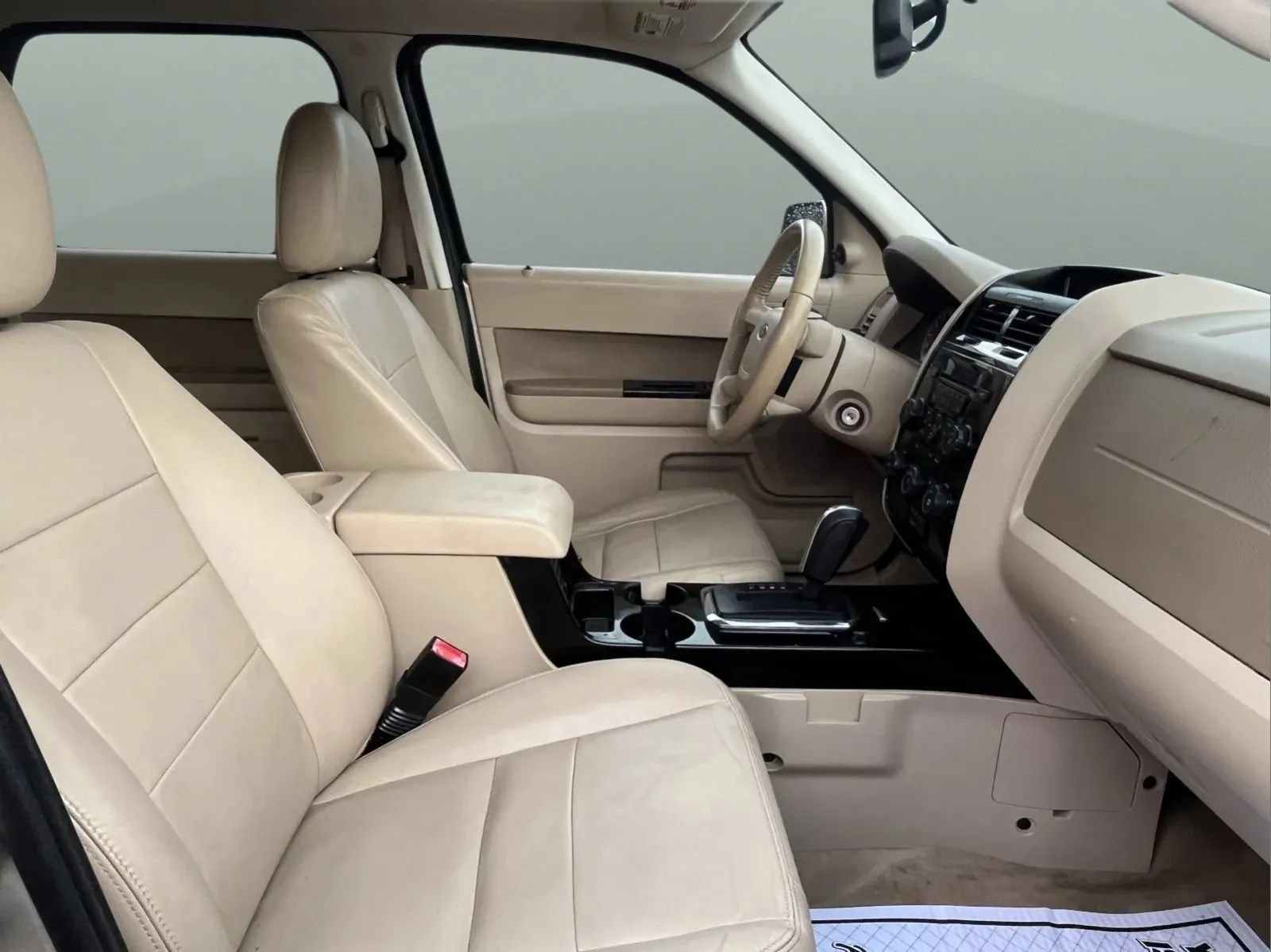 Used 2011 Ford Escape Limited w/ 302A Rapid Spec Order Code AWD/4WD image 14