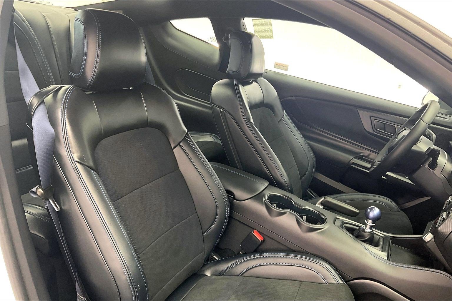 Used 2025 Ford Mustang Dark Horse RWD image 6