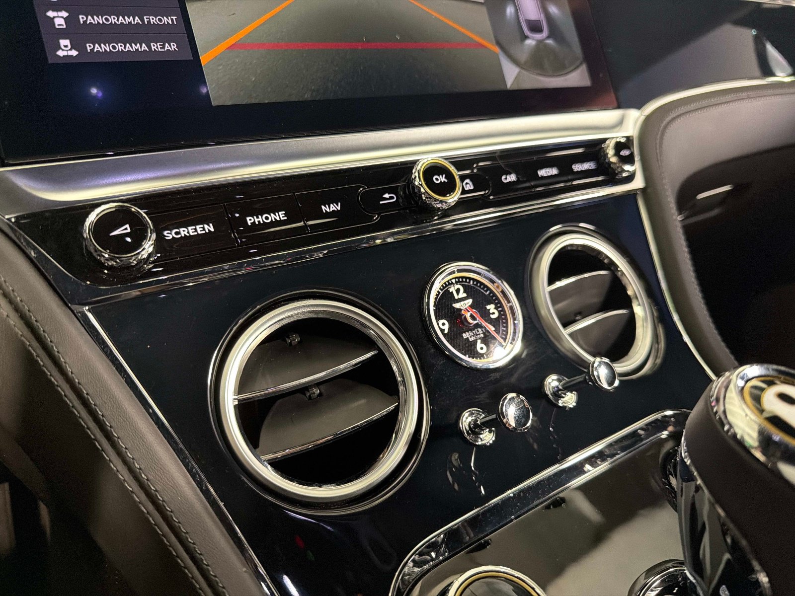 Used 2020 Bentley Continental GT AWD/4WD image 34