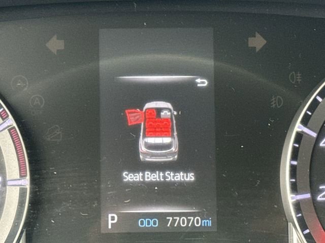 Used 2020 Toyota Highlander LE image 16