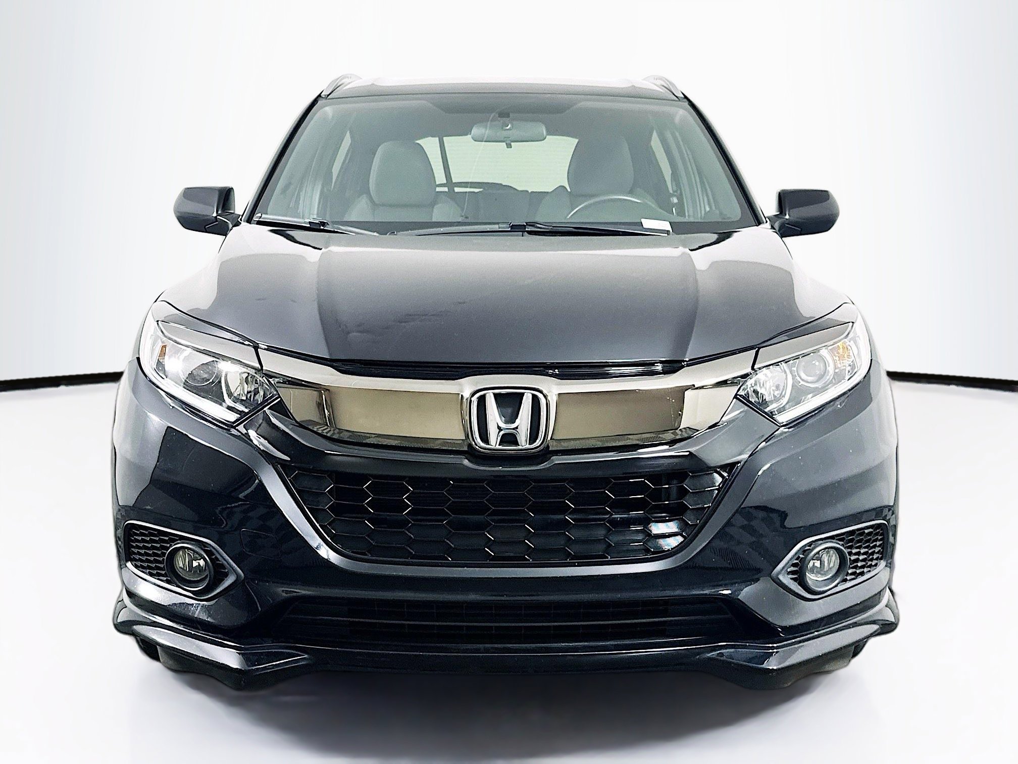 Used 2019 Honda HR-V Sport image 2