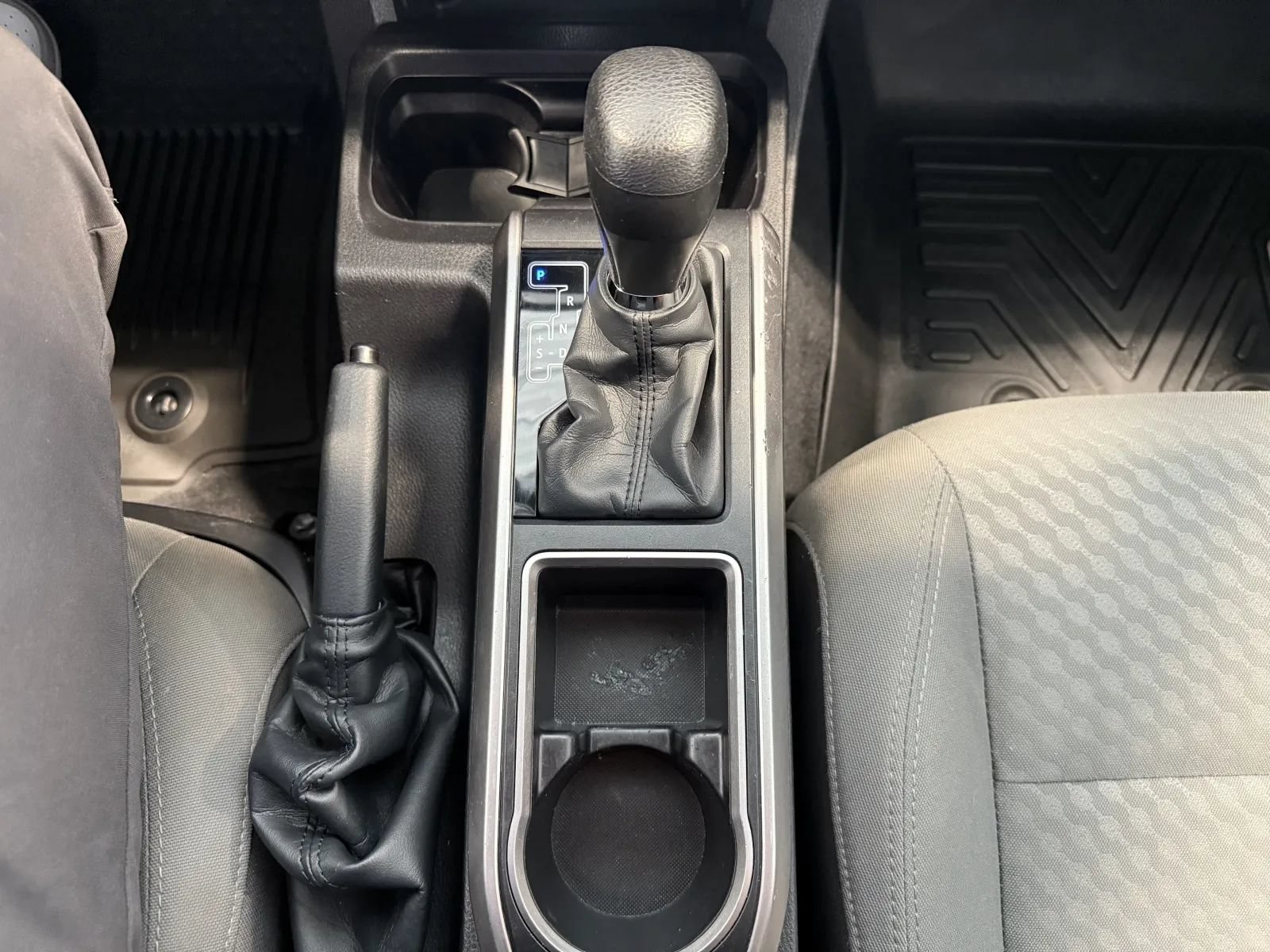 Used 2023 Toyota Tacoma SR5 w/ Technology Package AWD/4WD image 38