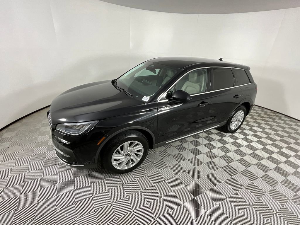 Certified 2024 Lincoln Corsair AWD image 9