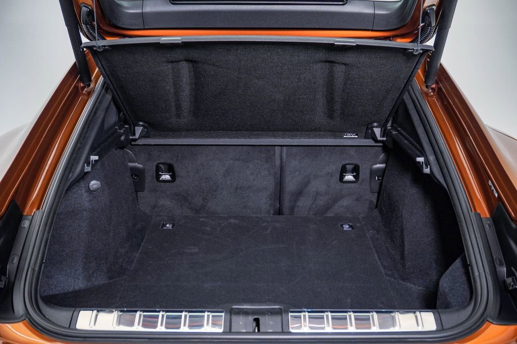 Certified 2025 Porsche Panamera 4 image 28