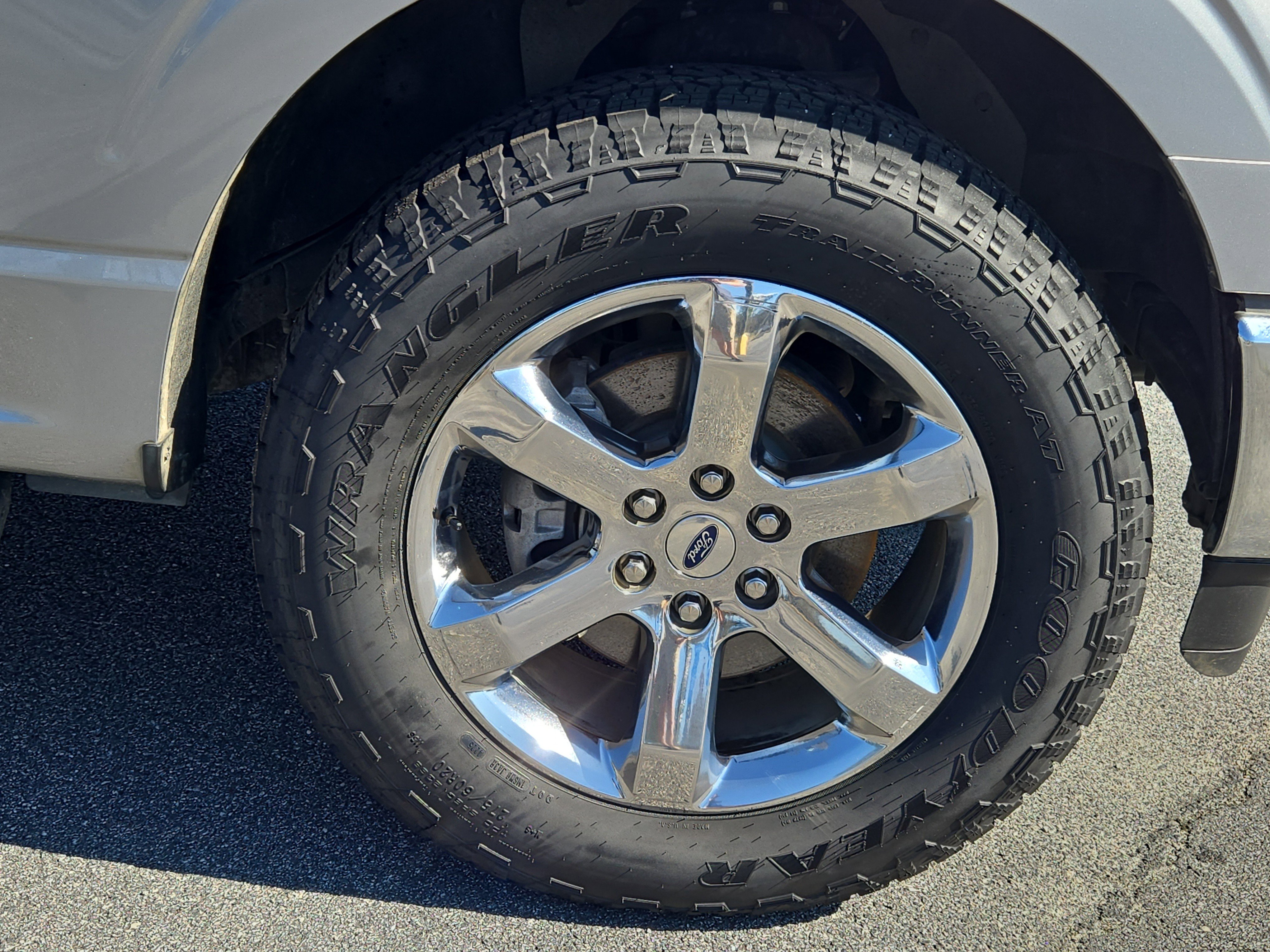 Used 2022 Ford F150 Lariat w/ Max Trailer Tow Package image 7