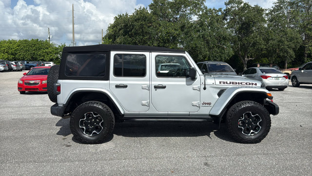 Used 2023 Jeep Wrangler Unlimited Rubicon w/ Cold Weather Group AWD/4WD image 9