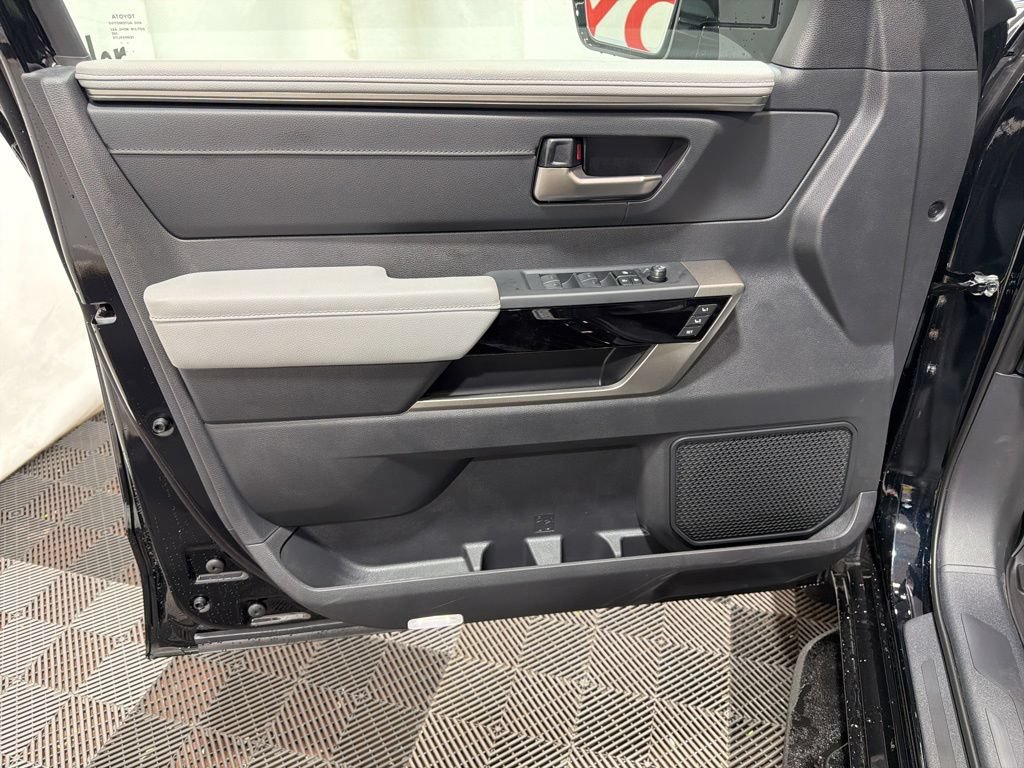 Used 2026 Toyota Sequoia Limited AWD/4WD image 21