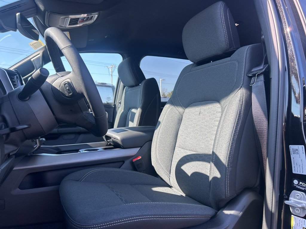 New 2026 RAM 1500 4x4 Crew Cab image 10