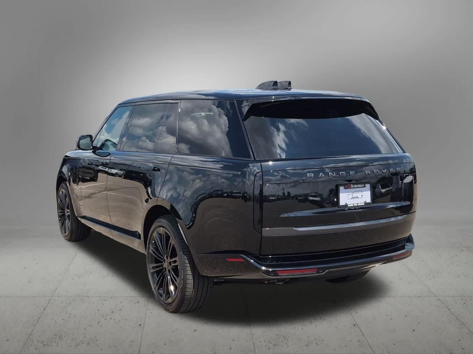 New 2026 Land Rover Range Rover Long Wheelbase SE AWD/4WD image 4