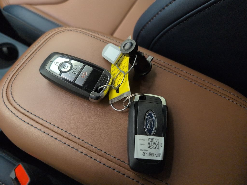 New 2024 Ford Maverick Lariat w/ FX4 Off-Road Package AWD/4WD image 35
