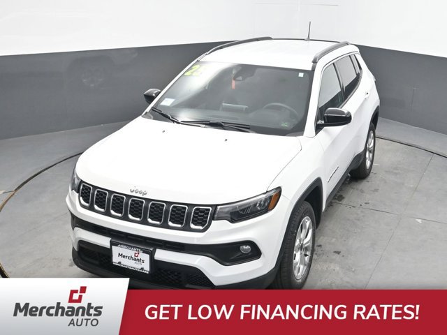 Used 2025 Jeep Compass Latitude AWD/4WD image 24