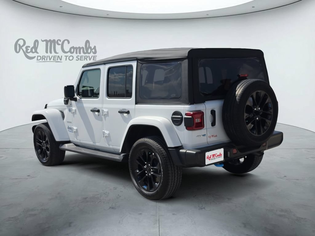 Used 2022 Jeep Wrangler Unlimited Sahara AWD/4WD image 3