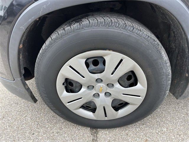 Used 2016 Chevrolet Trax LS w/ LPO, Cargo Package image 10