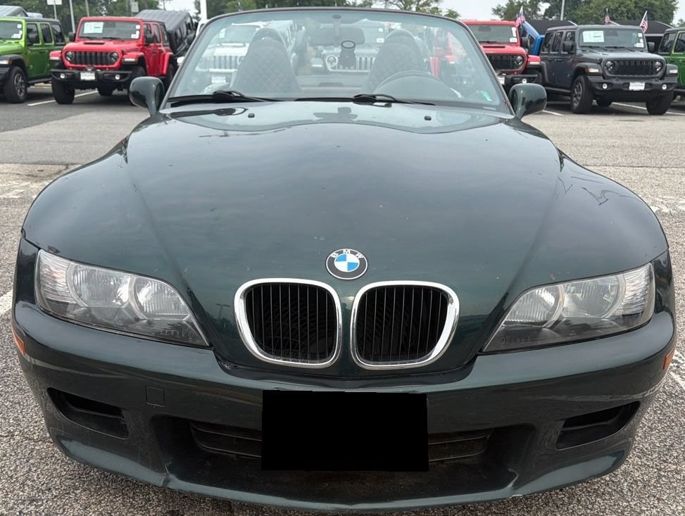 Used 2000 BMW Z3 2.5i RWD image 2