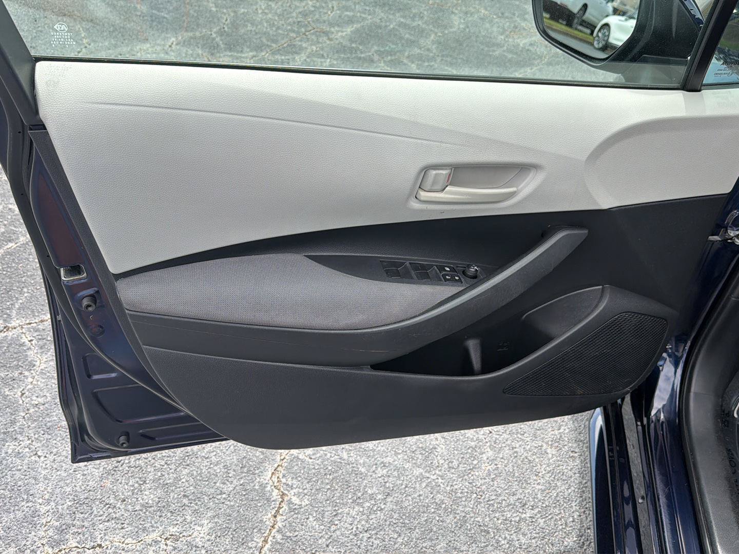 Used 2024 Toyota Corolla LE FWD image 16
