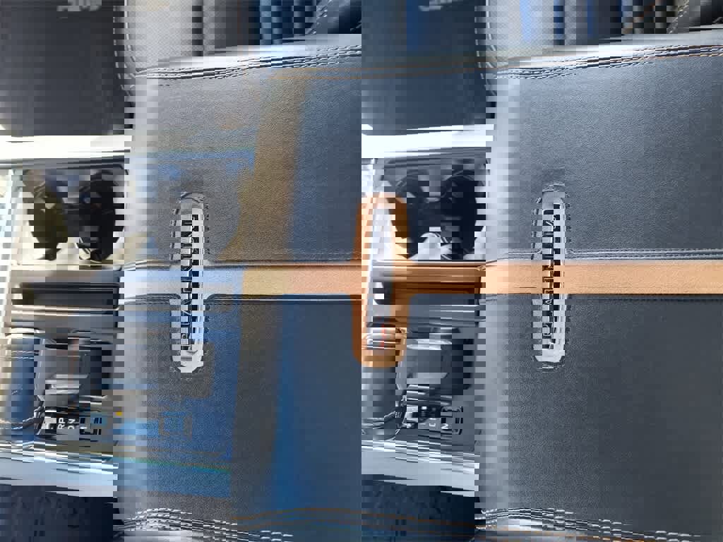 Used 2022 Ford F150 Platinum image 21