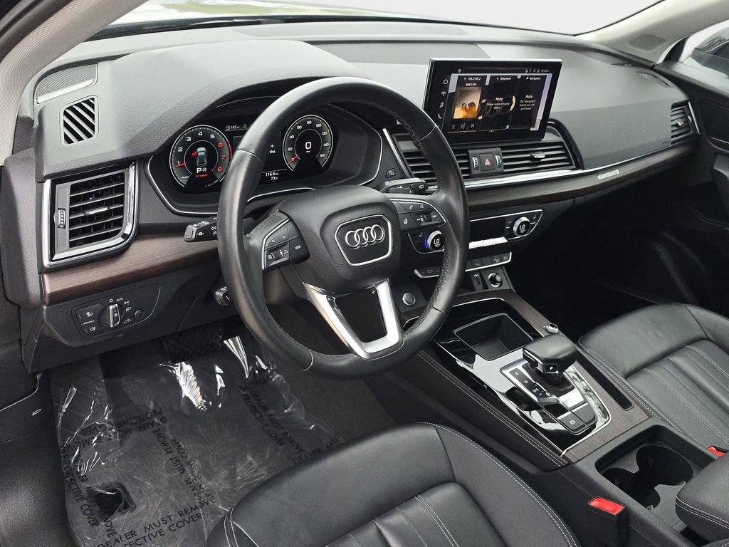 Certified 2023 Audi Q5 2.0T Premium Plus w/ Premium Plus Package AWD/4WD image 16
