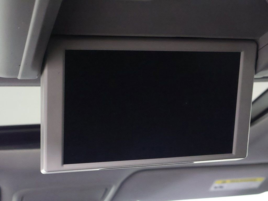 Used 2018 Honda Pilot Elite image 38