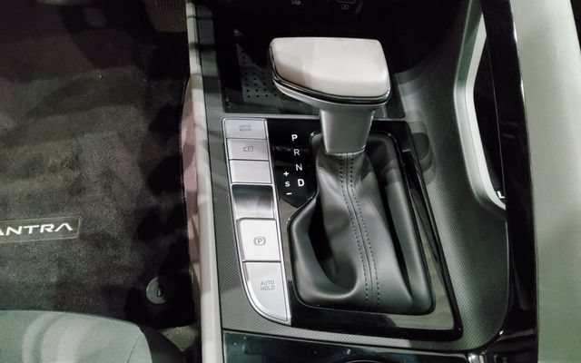 Used 2023 Hyundai Elantra SEL w/ Convenience Package FWD image 26