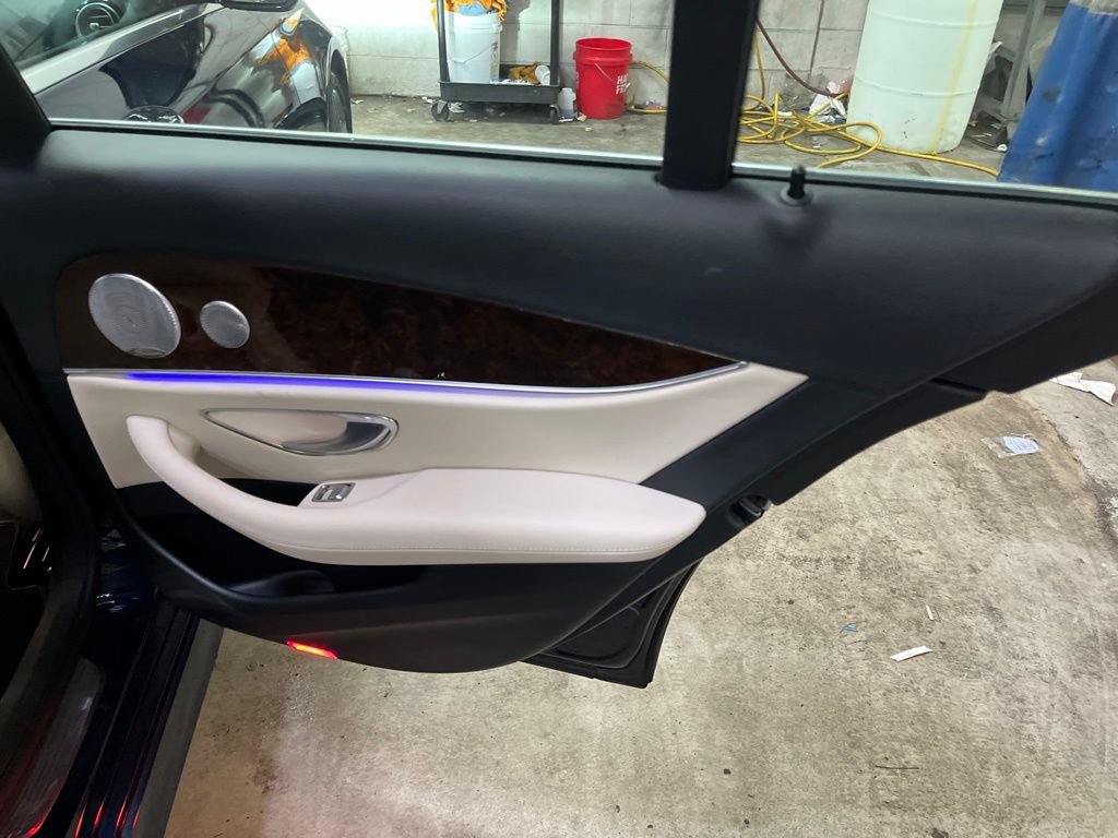 Used 2018 Mercedes-Benz E 300 4MATIC image 29