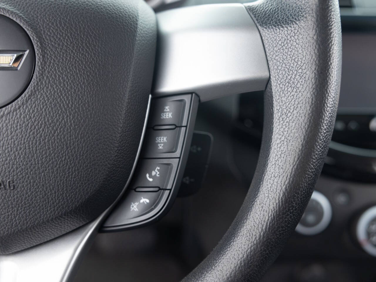 Used 2015 Chevrolet Spark LT FWD image 37