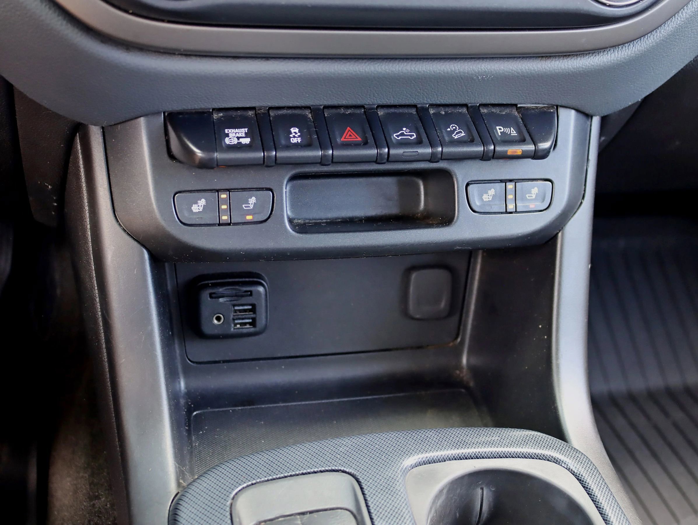 Used 2019 Chevrolet Colorado Z71 AWD/4WD image 26