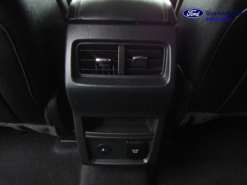 Certified 2024 Ford Edge Titanium AWD/4WD image 24