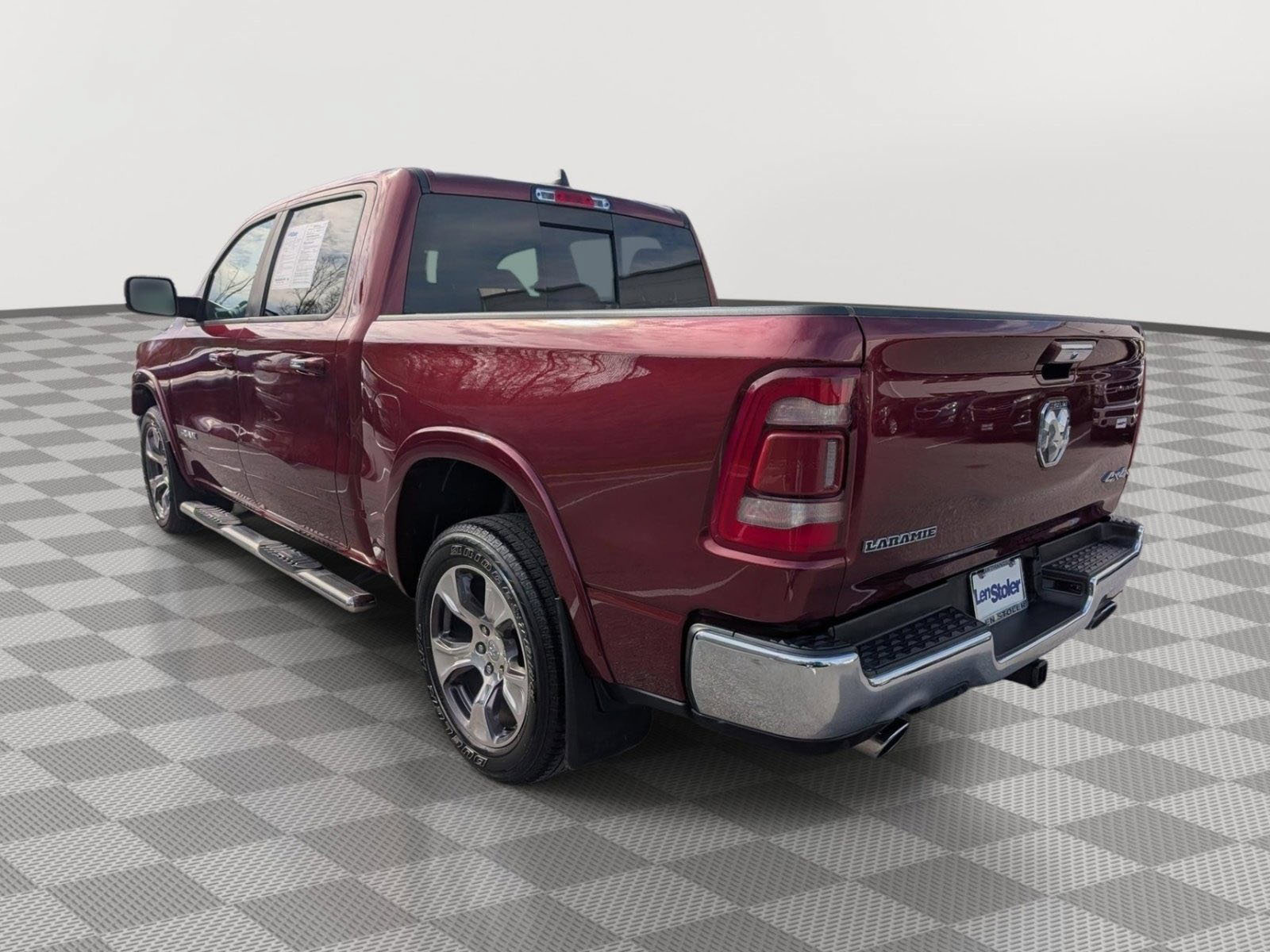 Used 2022 RAM 1500 Laramie AWD/4WD image 3